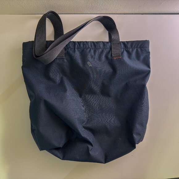 Bellroy Lite Tote - Shadow - Picture 5 of 7